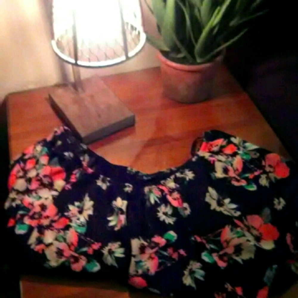 Butterfly top